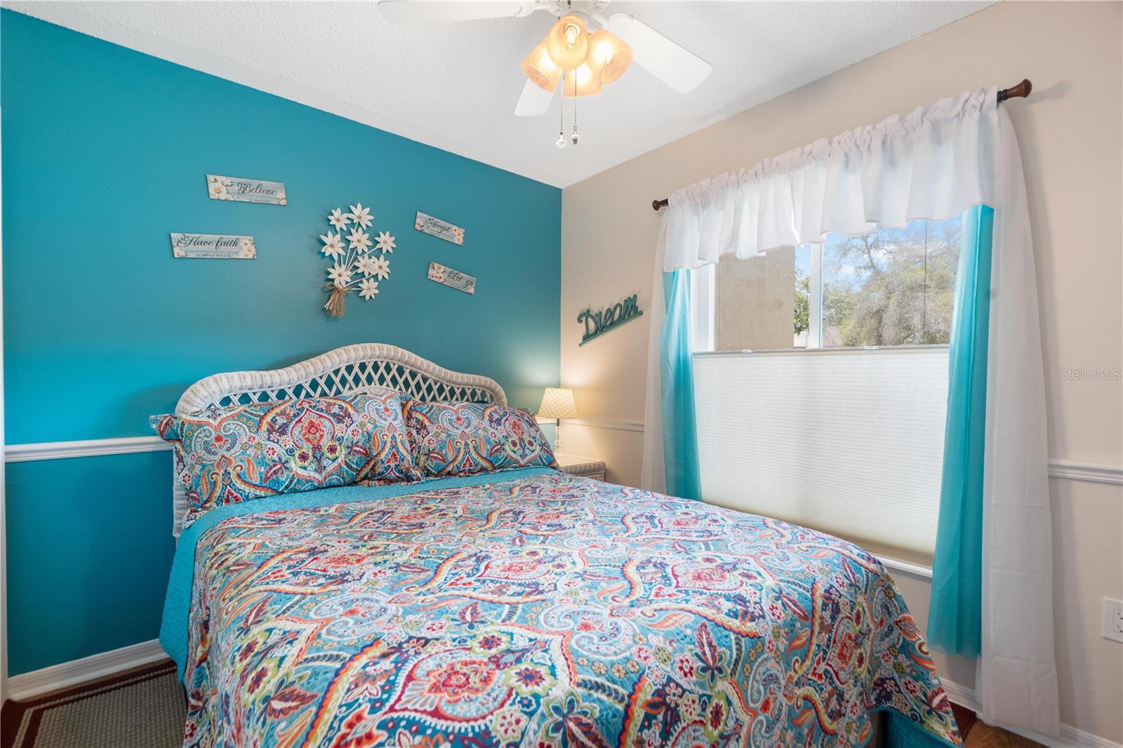 PINE RIDGE AT SUGAR CREEK - Residential