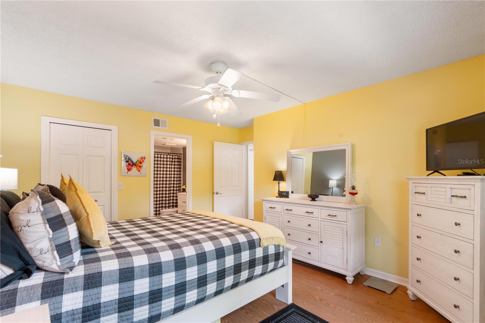 PINE RIDGE AT SUGAR CREEK - Residential