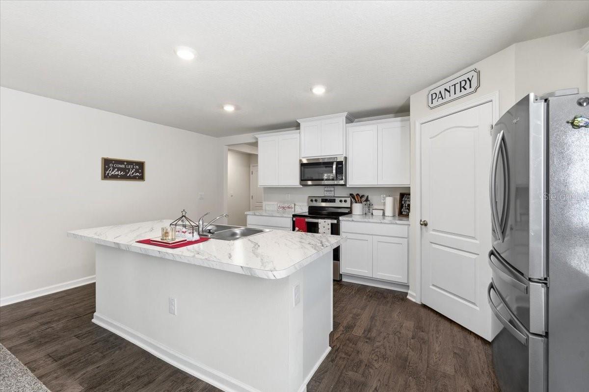 LEHIGH WOODS - Residential