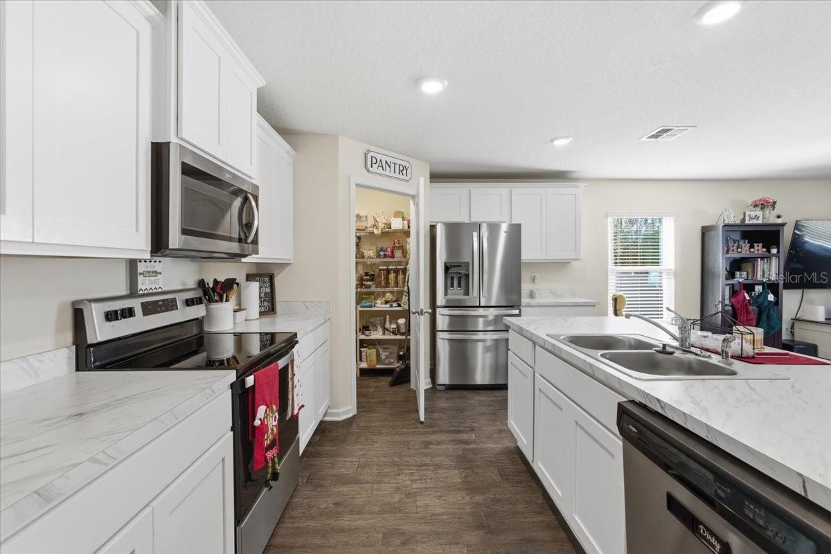 LEHIGH WOODS - Residential