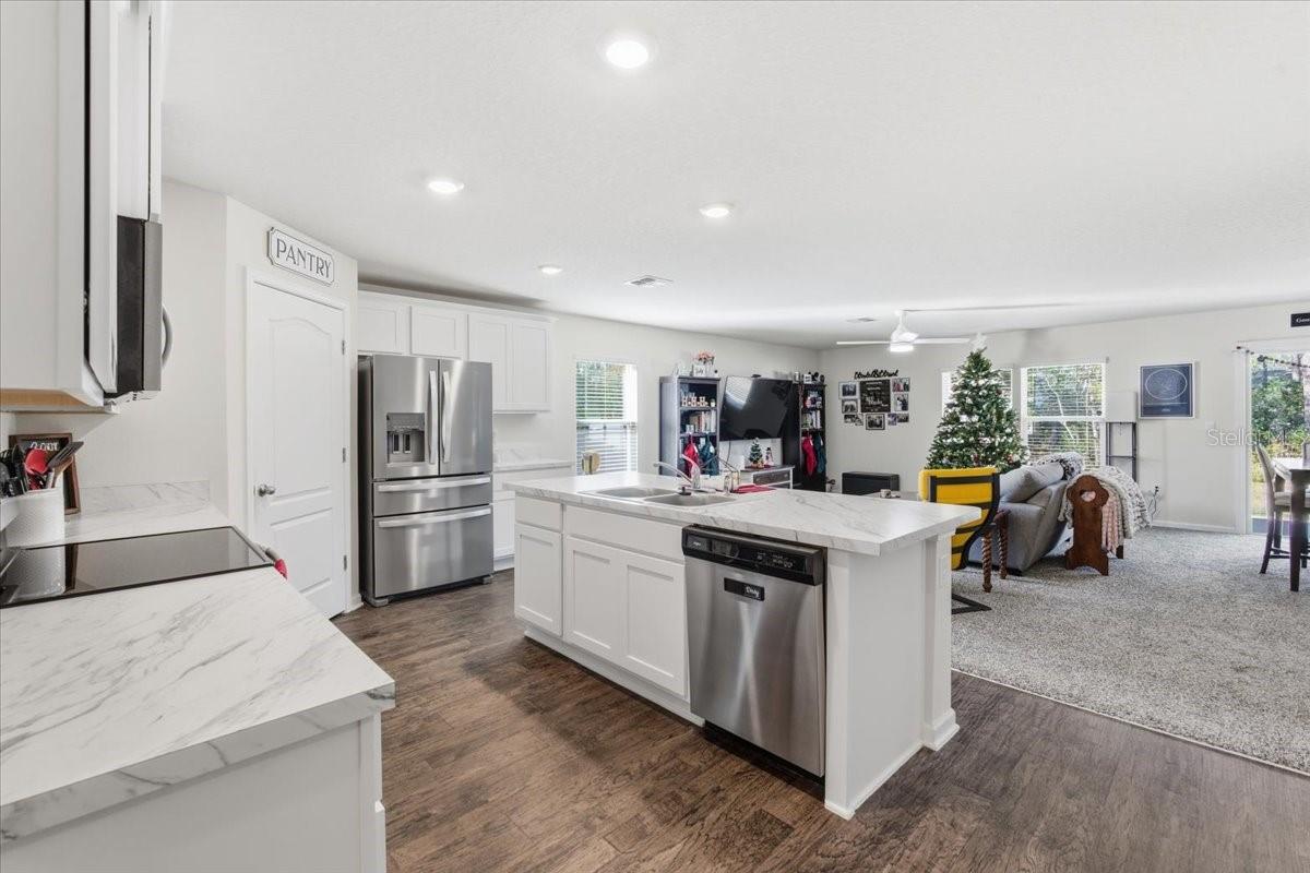 LEHIGH WOODS - Residential