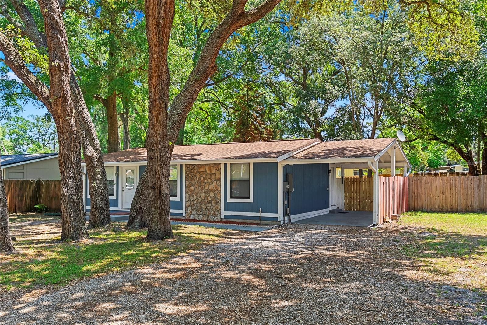 PALM HEIGHTS - Residential