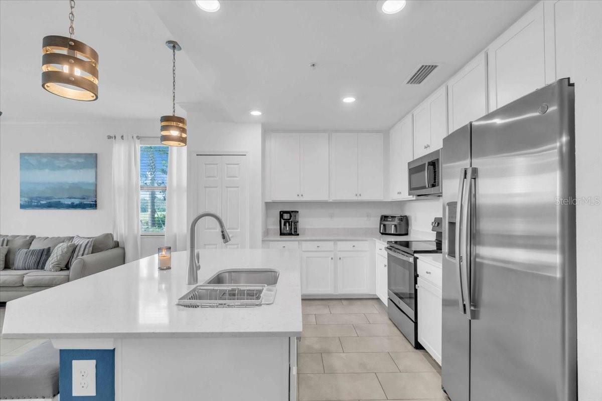 LAKEWOOD NATIONAL - Residential