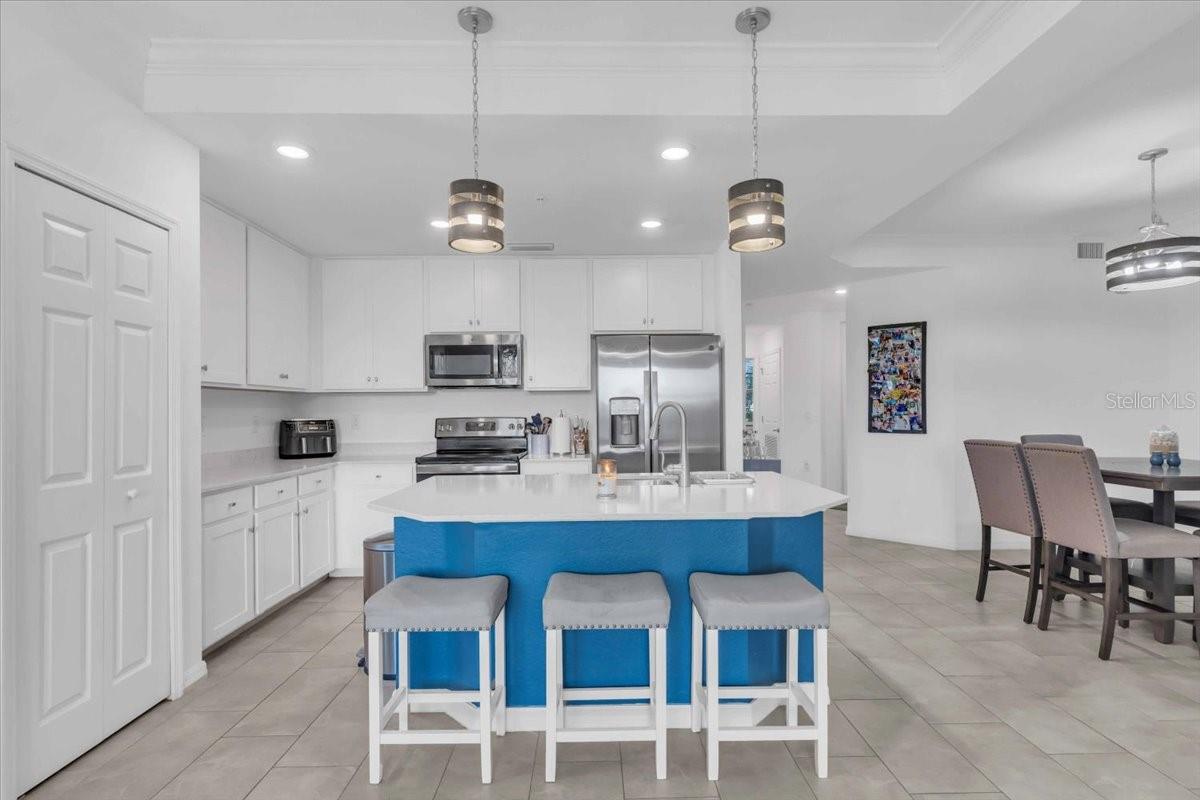 LAKEWOOD NATIONAL - Residential