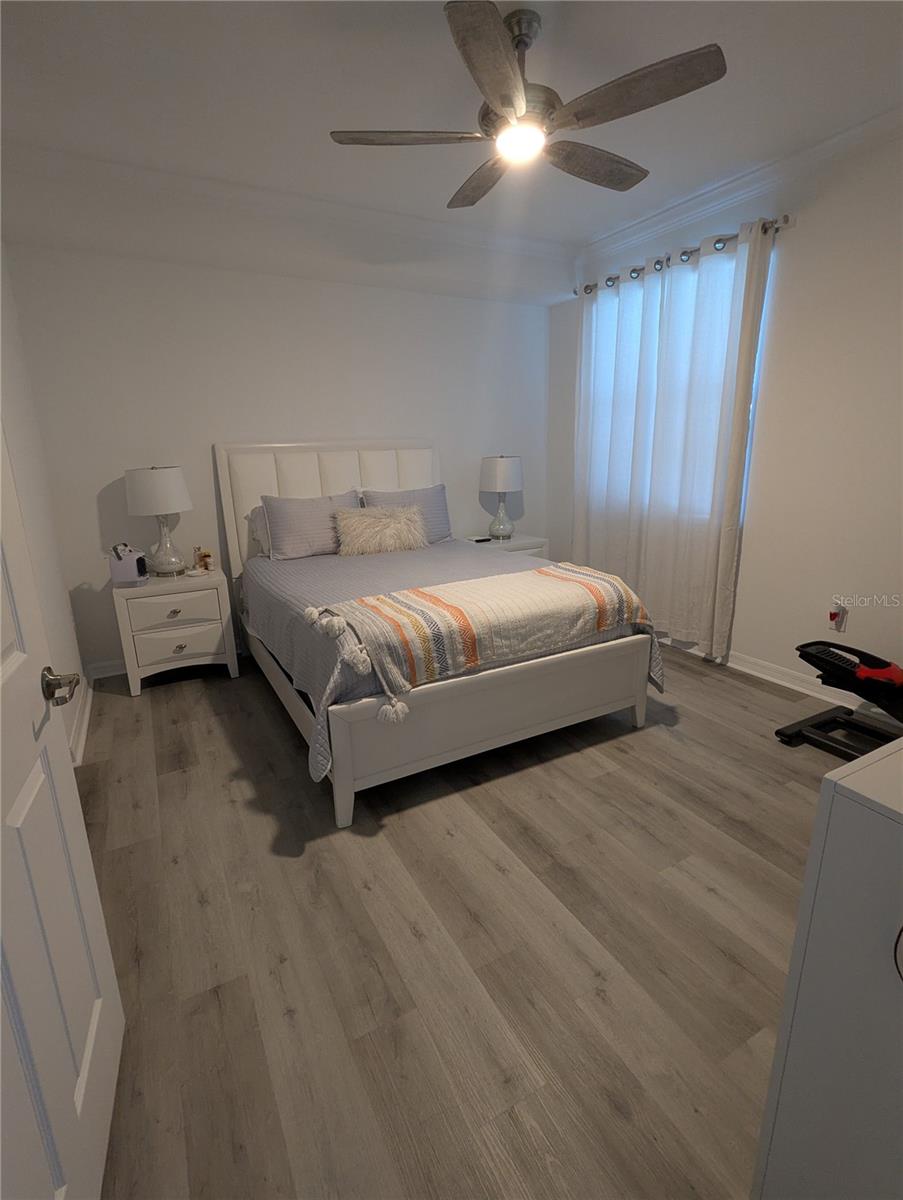 LAKEWOOD NATIONAL - Residential