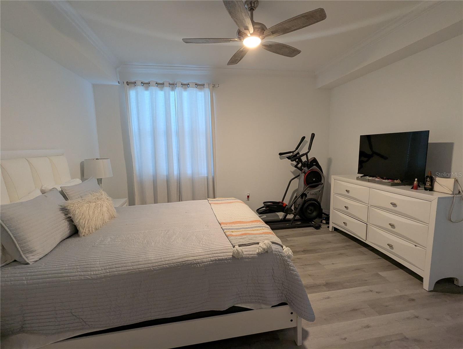 LAKEWOOD NATIONAL - Residential