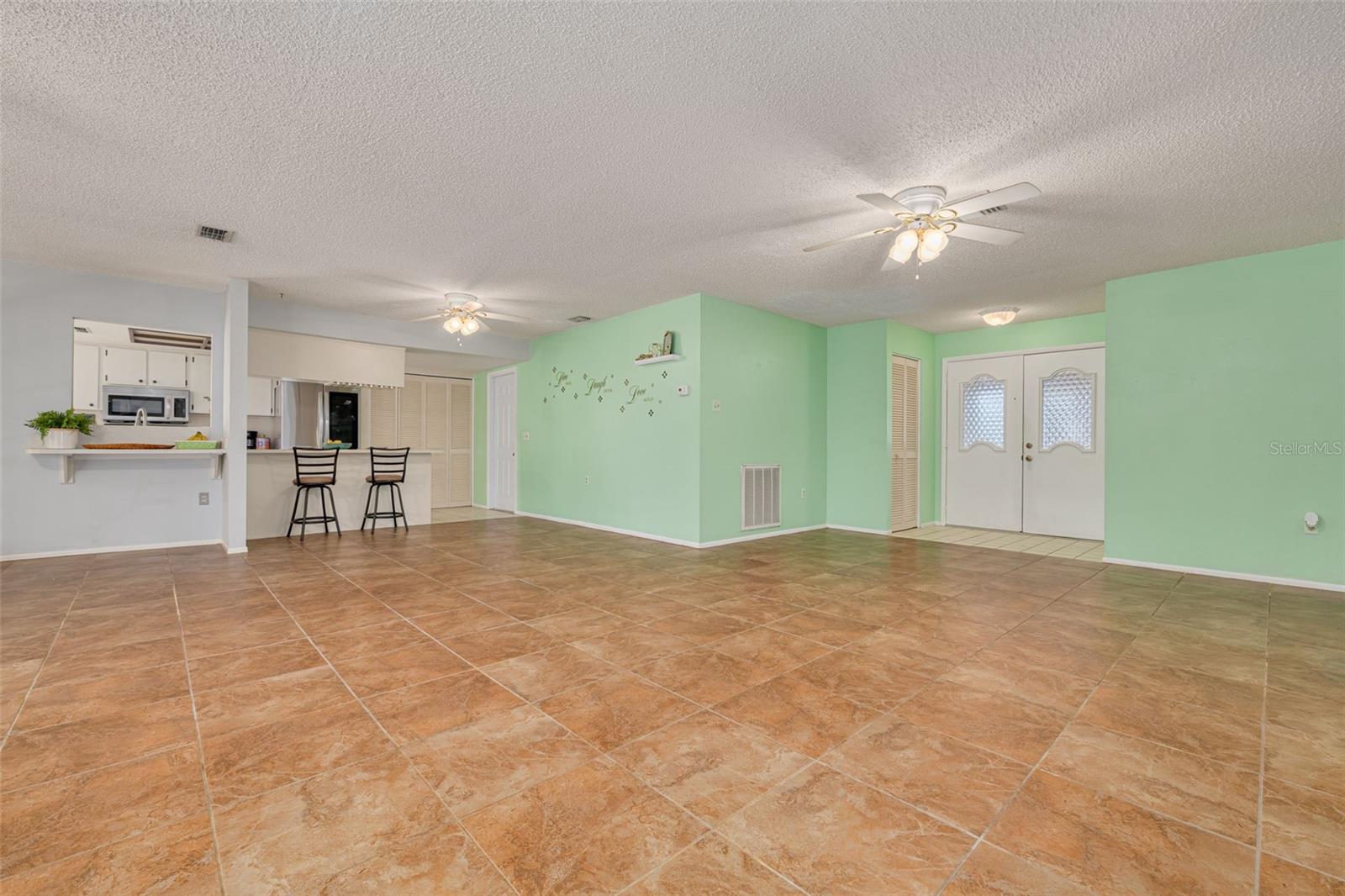 TIMBER OAKS - Residential