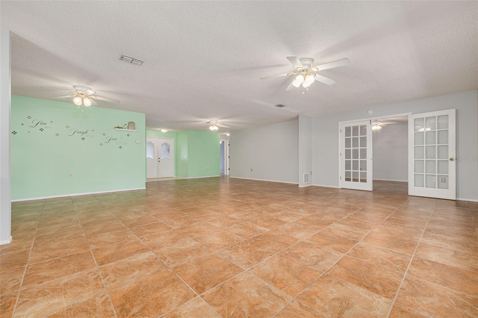 TIMBER OAKS - Residential