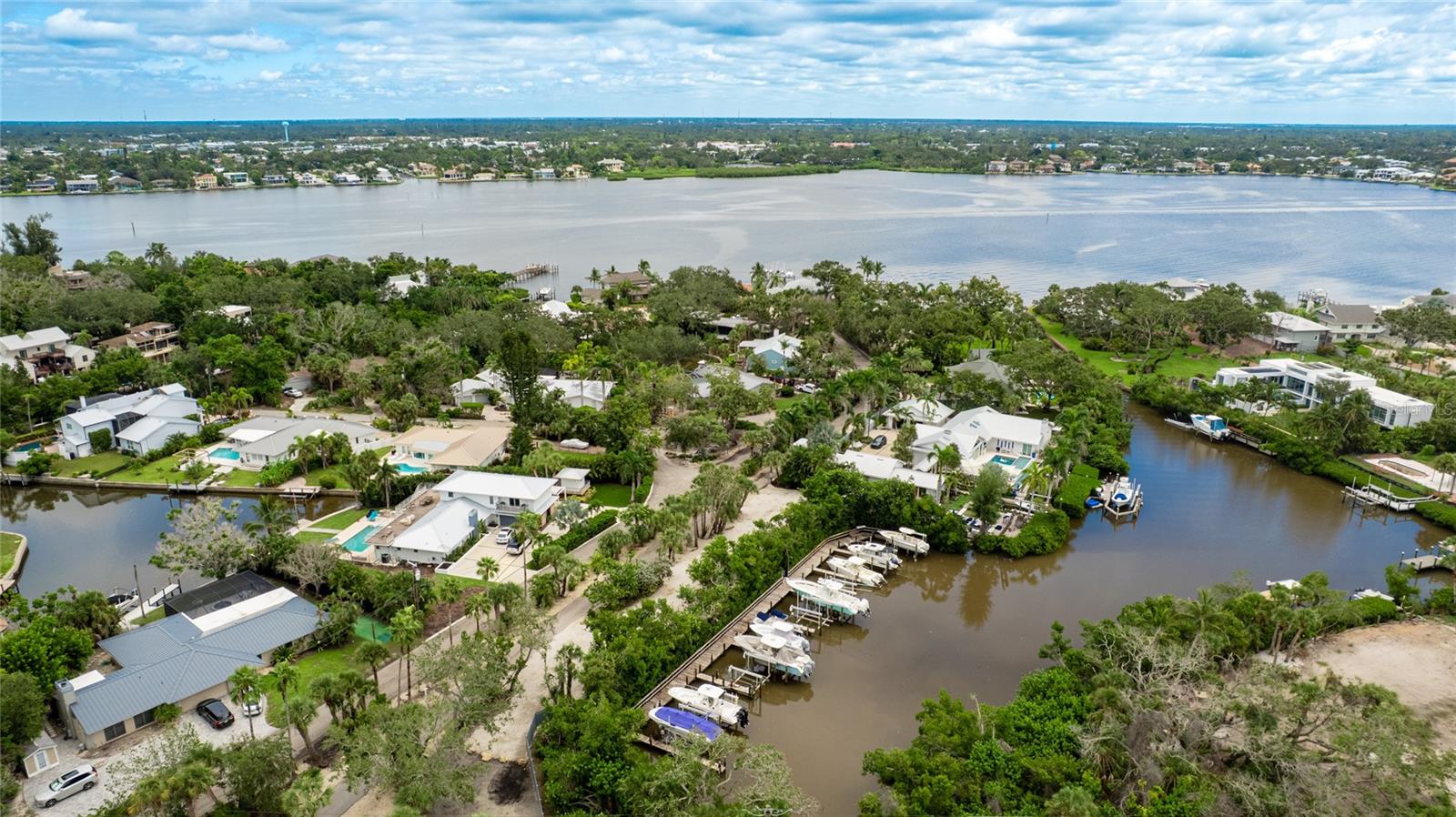 SIESTA PROPERTIES INC - Land