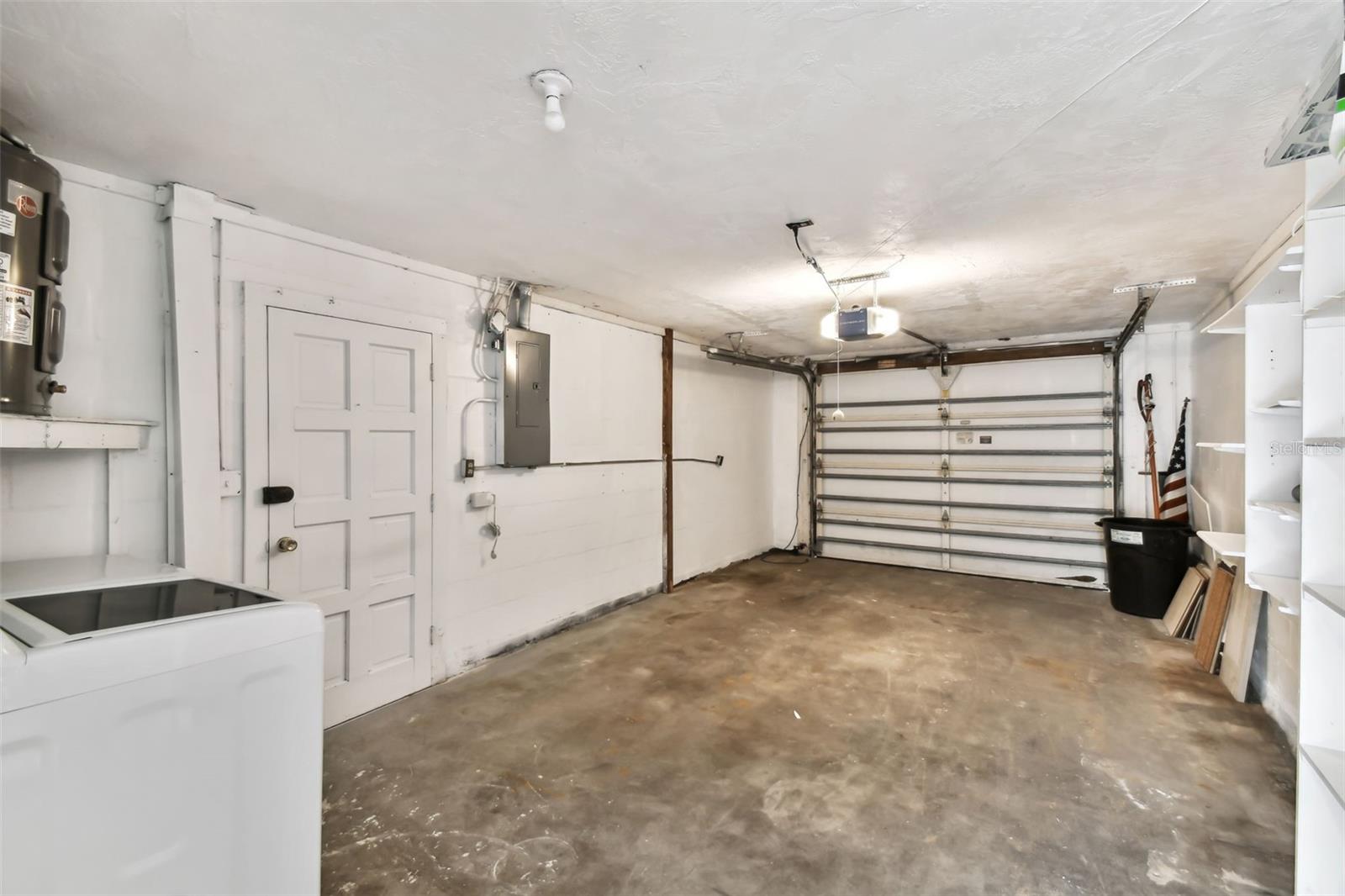 BEACON SQUARE - Residential Lease