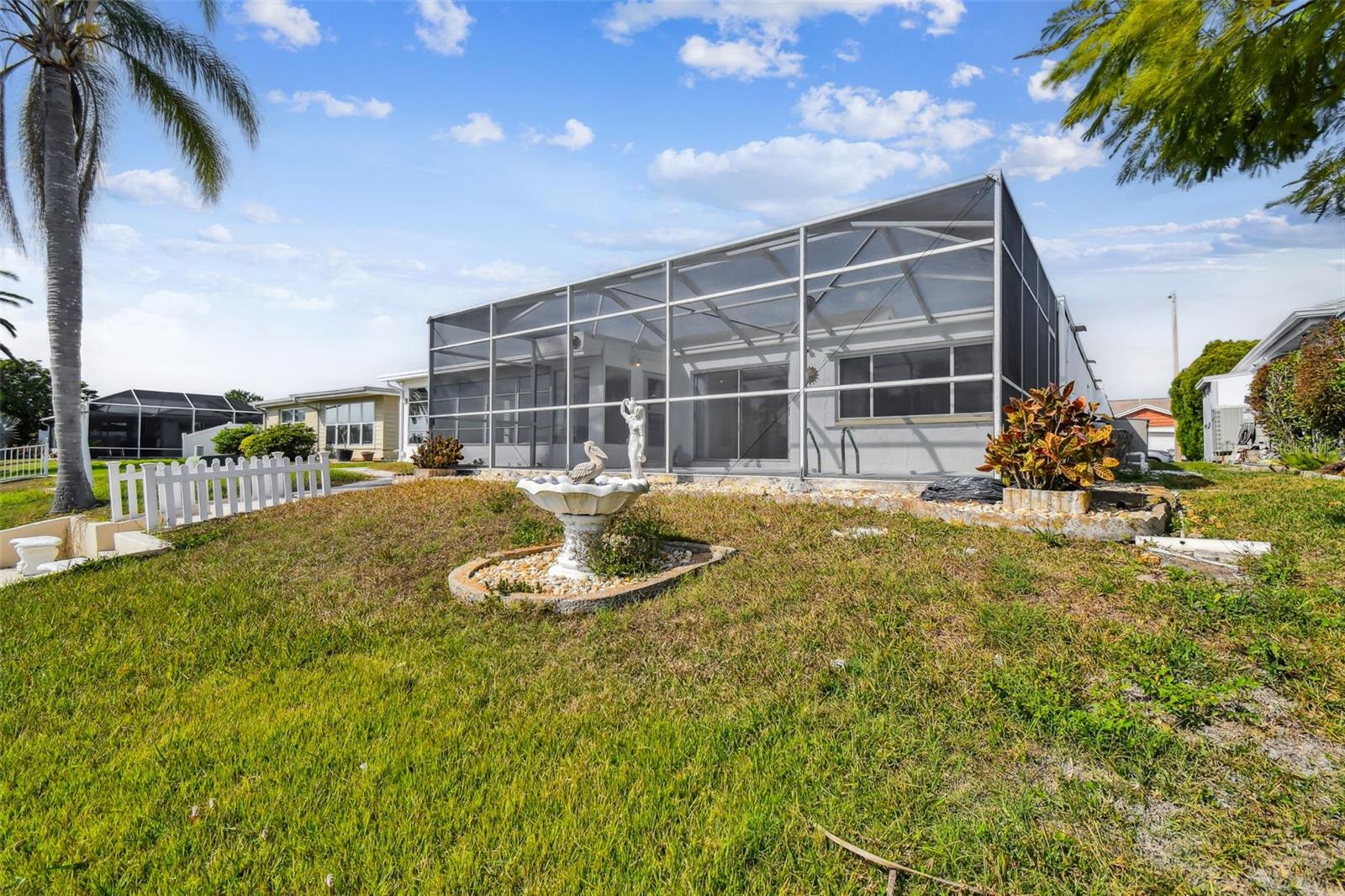 BEACON SQUARE - Residential Lease