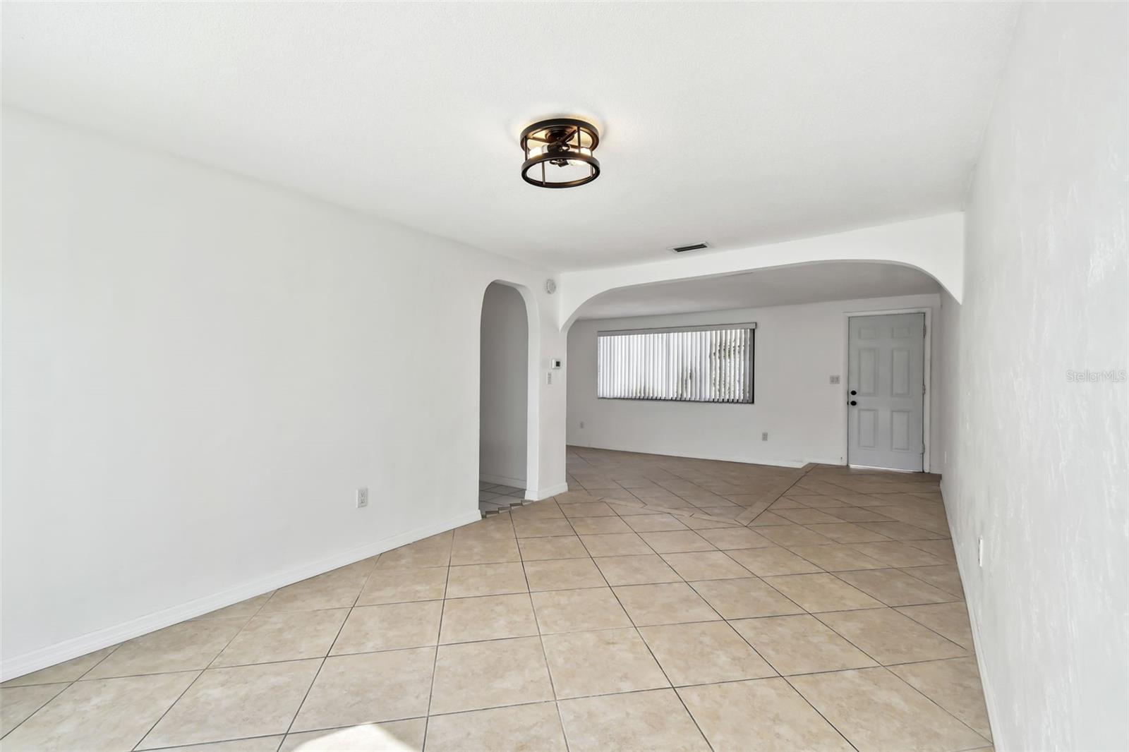 BEACON SQUARE - Residential Lease