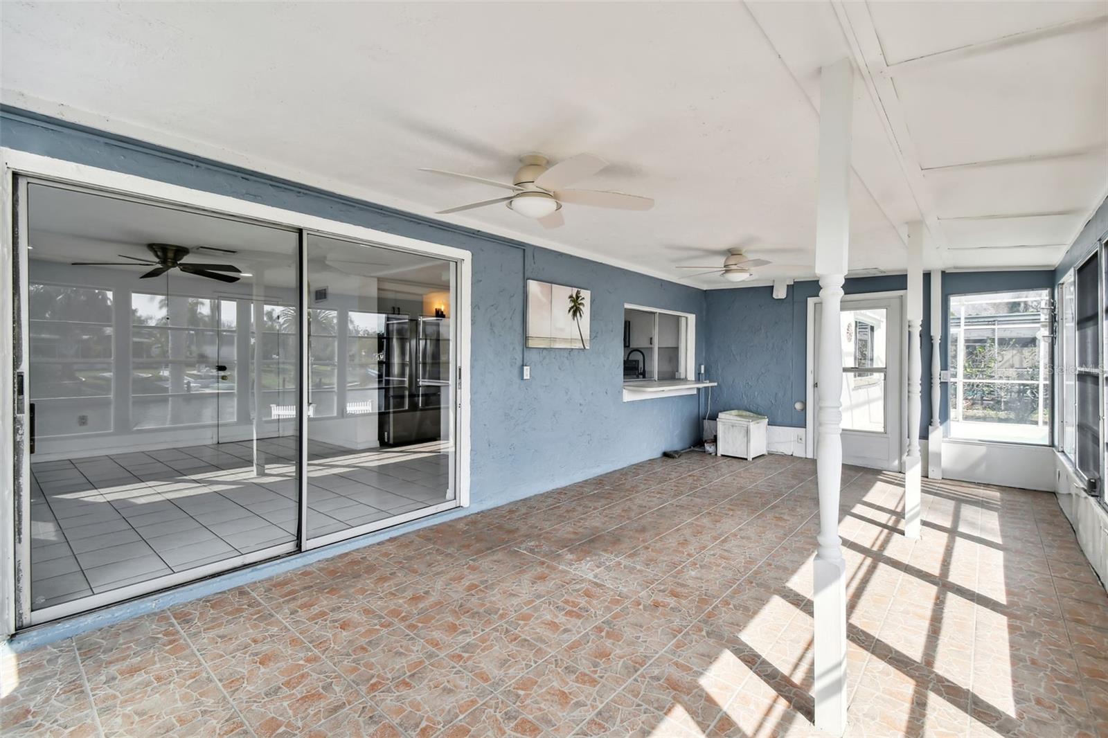 BEACON SQUARE - Residential Lease