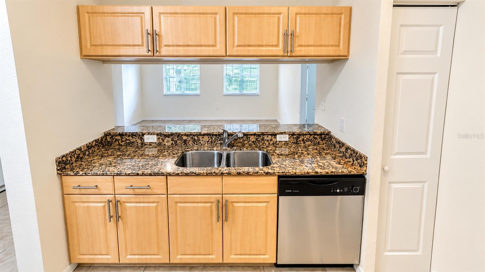 1064 N TAMIAMI TRAIL 1322