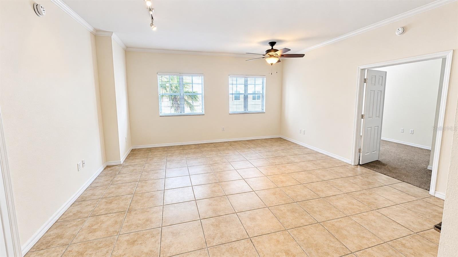 1064 N TAMIAMI TRAIL 1322