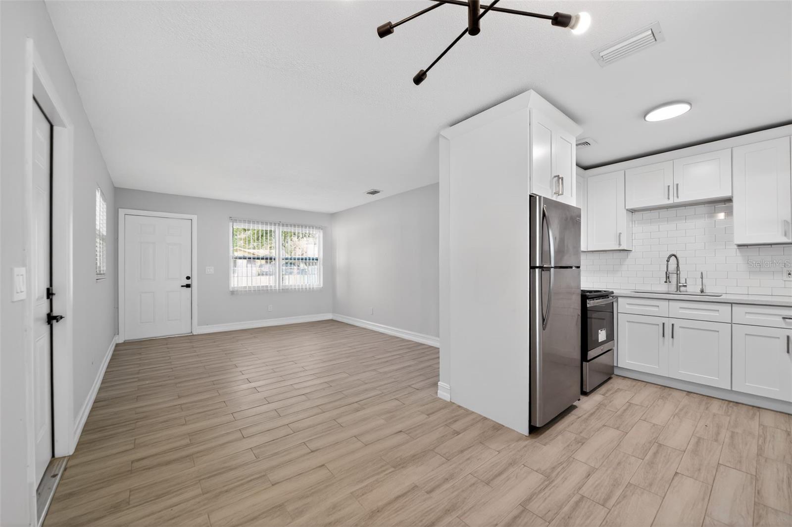 CUMBIES FIRST ADDITION TO APOPKA - Residential