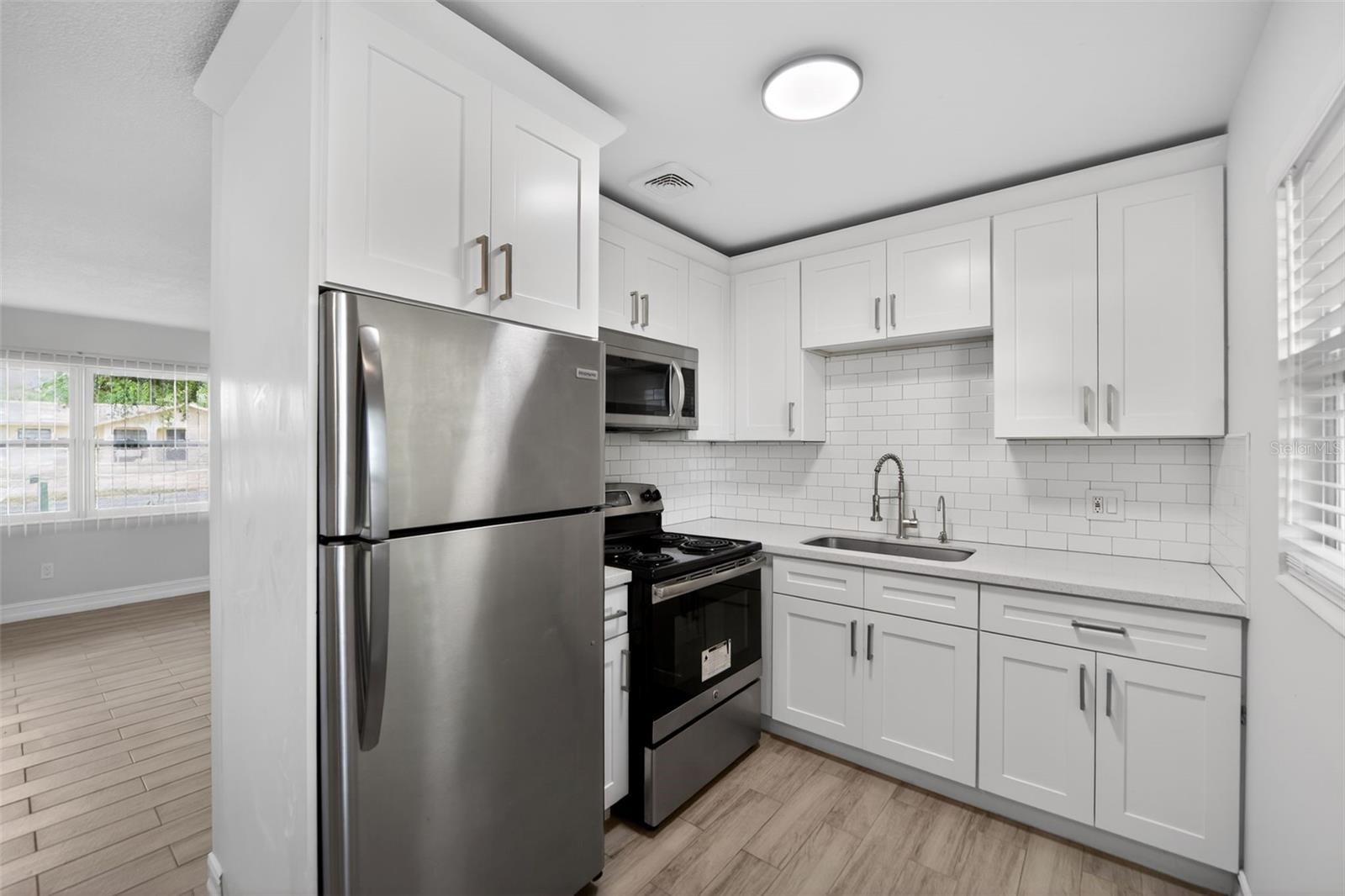 CUMBIES FIRST ADDITION TO APOPKA - Residential