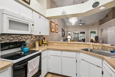 Tiny photo for 5546 Rosewall Cir, Leesburg, FL 34748 (MLS # G5119574)