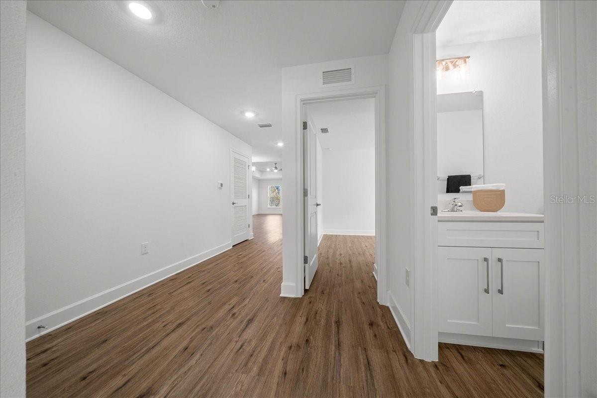 SPRING HILL - Residential