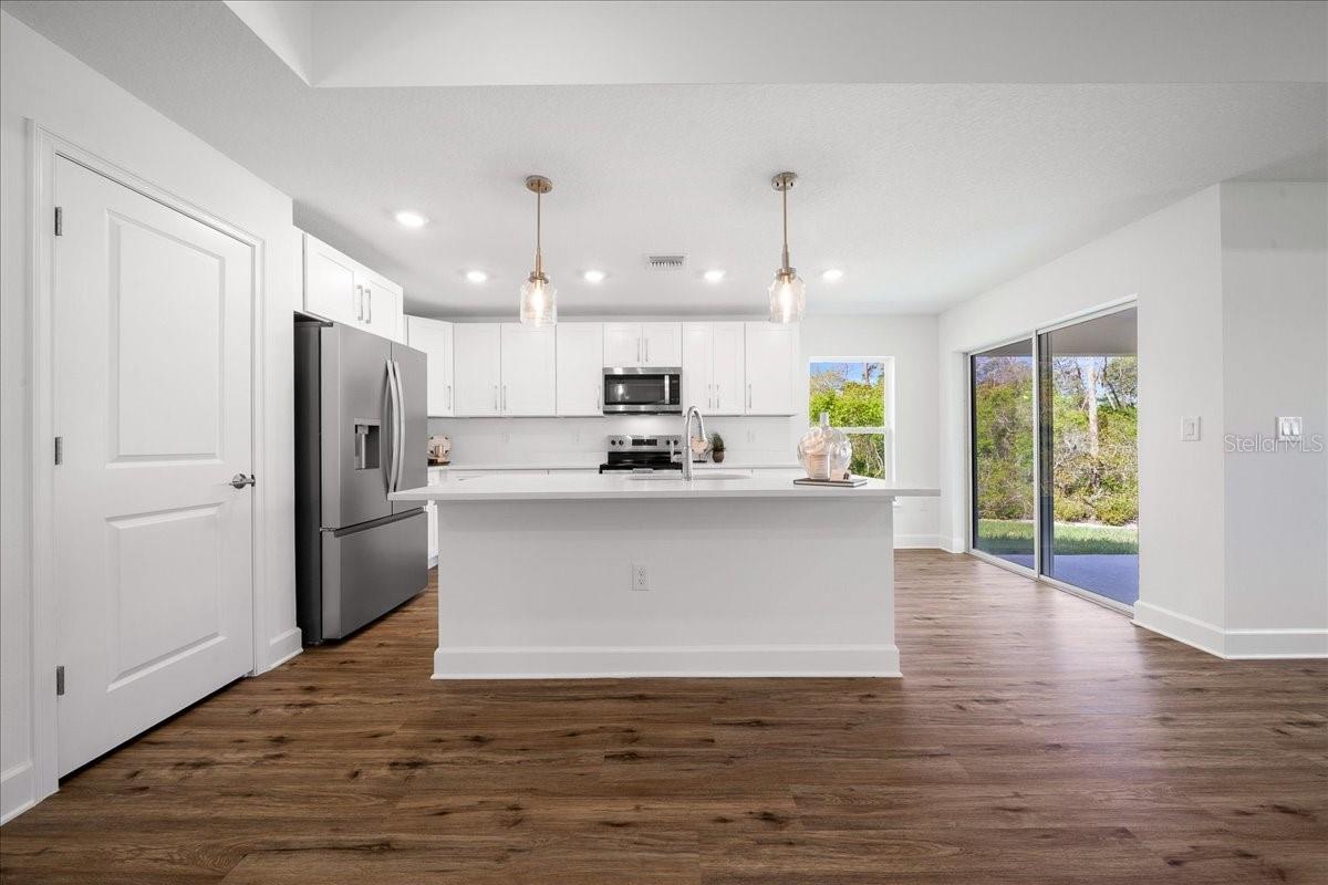 SPRING HILL - Residential