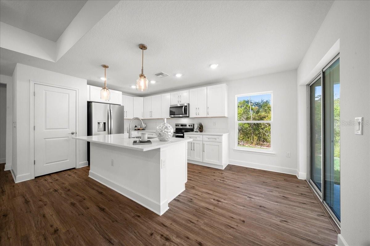 SPRING HILL - Residential