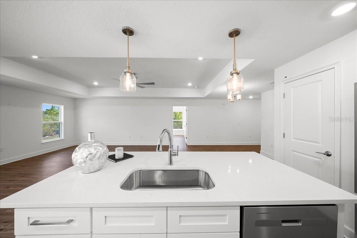 SPRING HILL - Residential