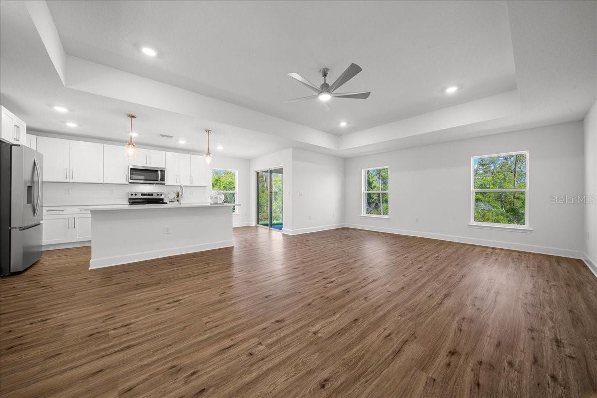 SPRING HILL - Residential