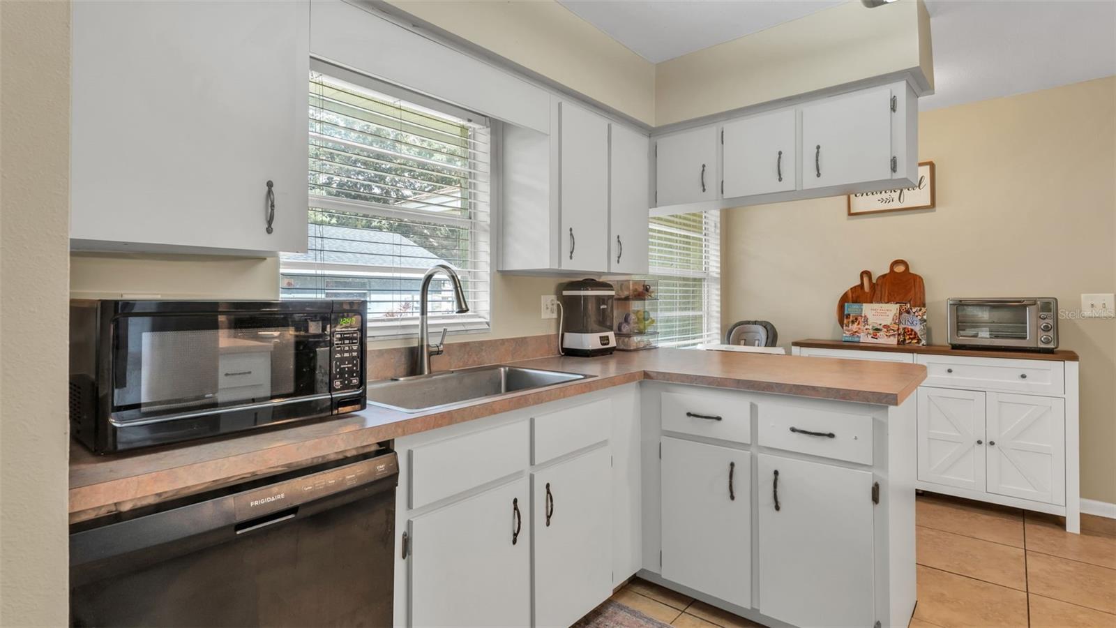 ARROWHEAD ESTATES - Residential