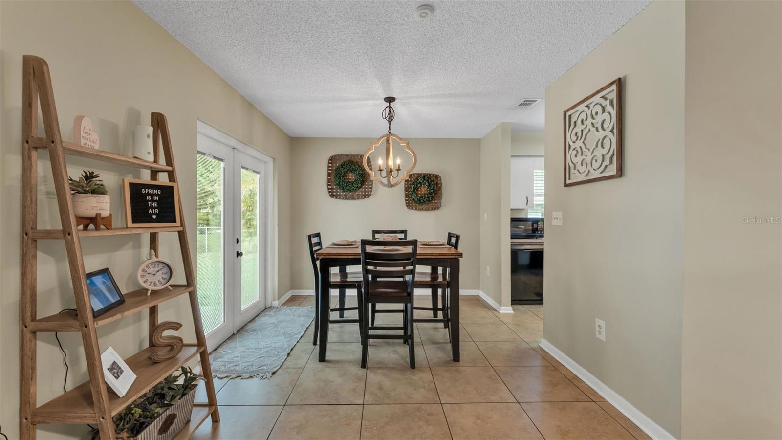 ARROWHEAD ESTATES - Residential