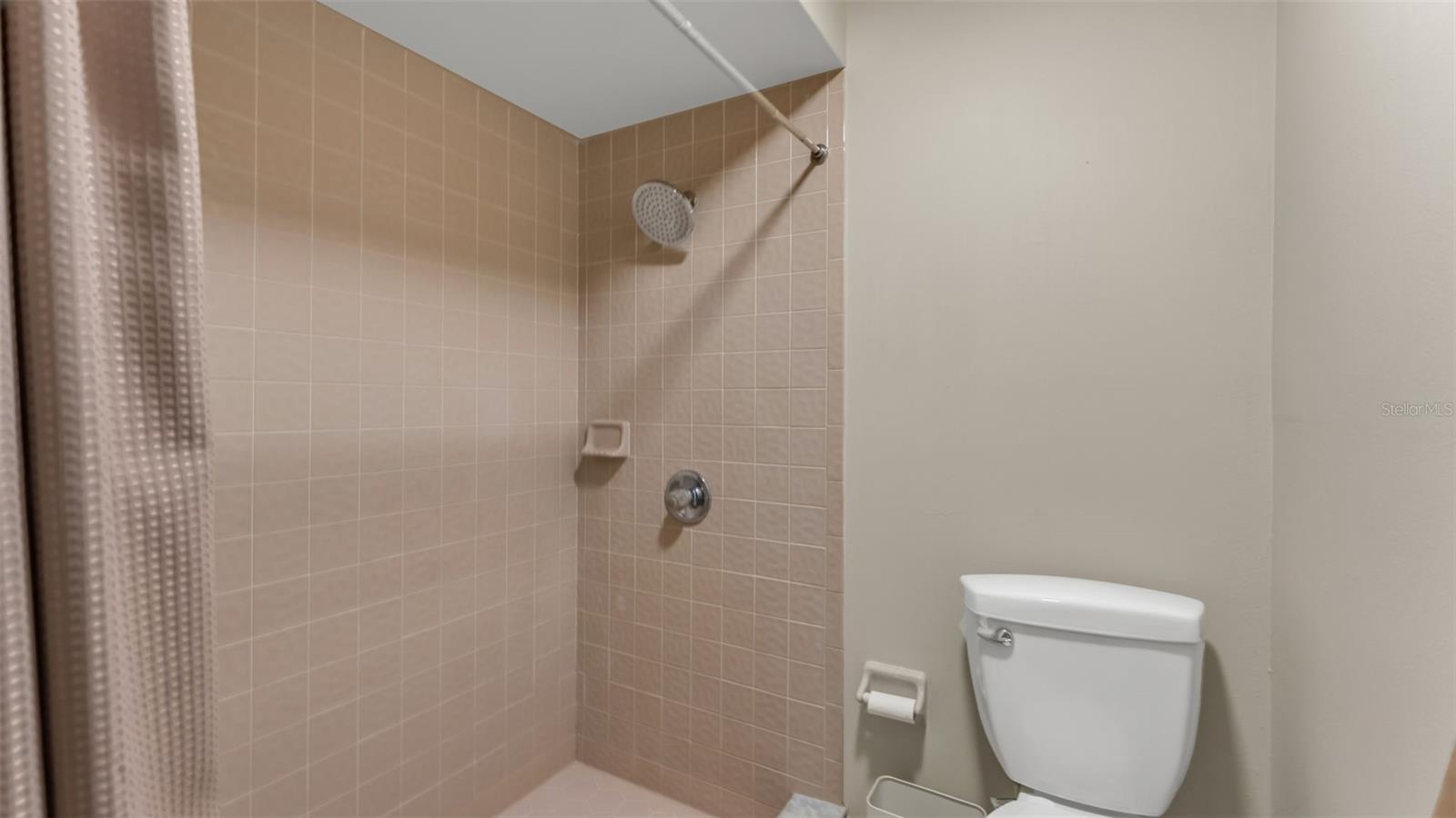 ARROWHEAD ESTATES - Residential