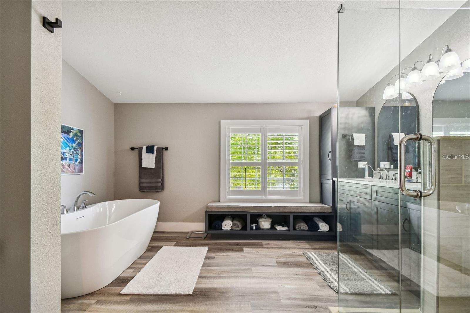 BAYWOOD VILLAGE SEC 5 - Residential