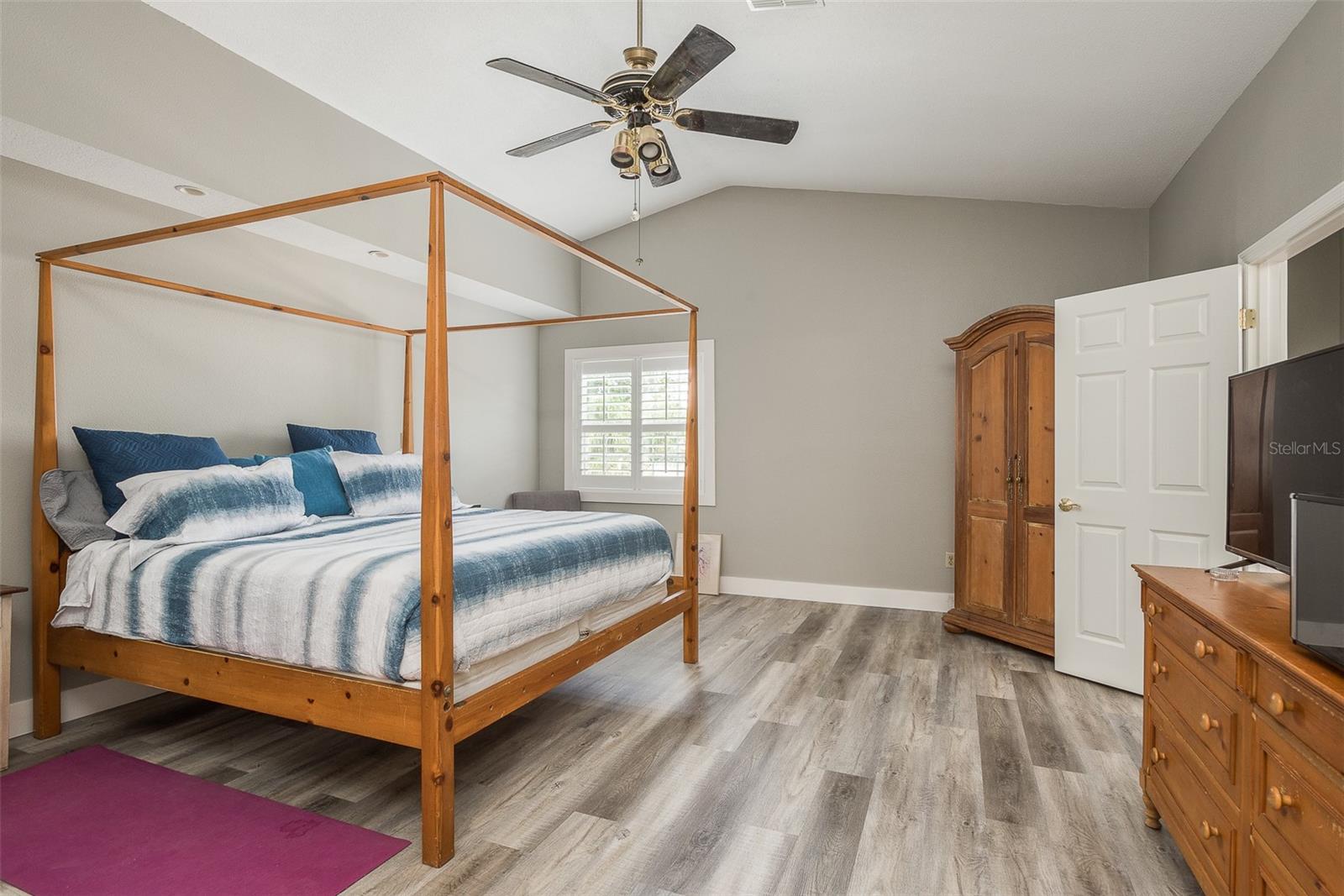 BAYWOOD VILLAGE SEC 5 - Residential