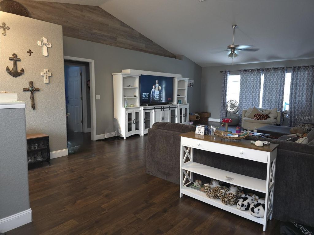 Photo of 11179 SW 61st Circle, Ocala, FL 34476 (MLS # GC535011)