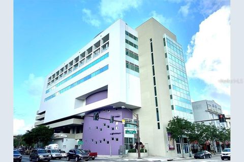 Photo of 1990 Main Street #10, Sarasota, FL 34236 (MLS # A4642836)