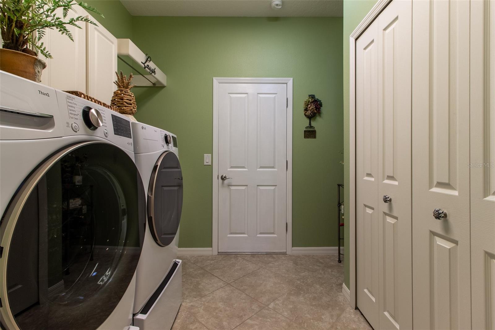 SUMMERGLEN PH 05 - Residential