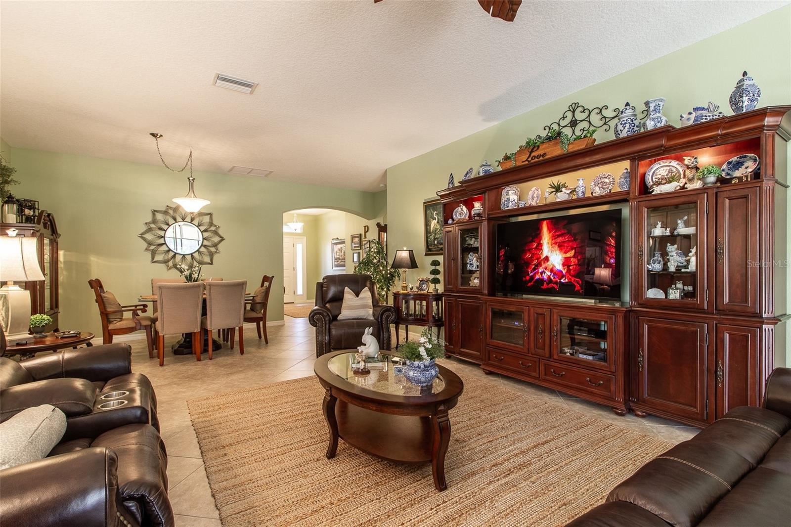 SUMMERGLEN PH 05 - Residential