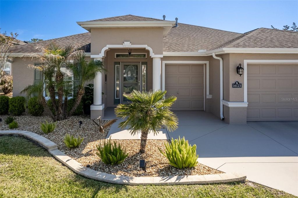 Photo of 16123 SW 14th Avenue Road, Ocala, FL 34473 (MLS # G5106363)