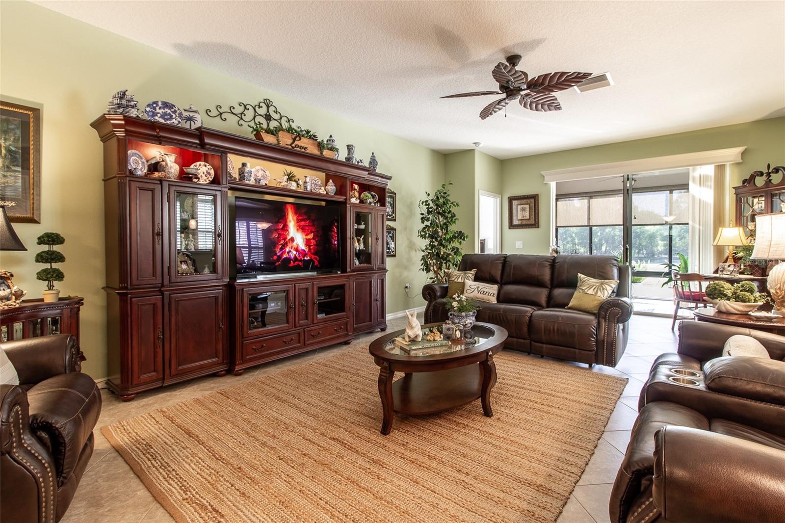 SUMMERGLEN PH 05 - Residential