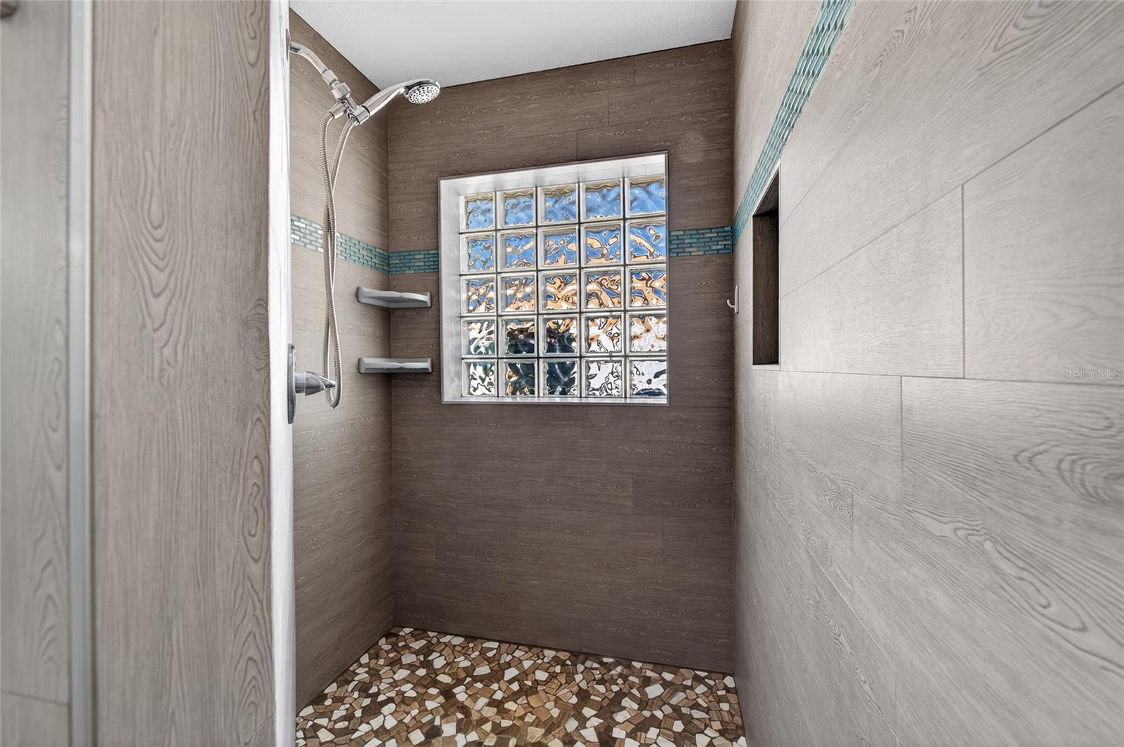 SILVER SANDS SEC D - Residential