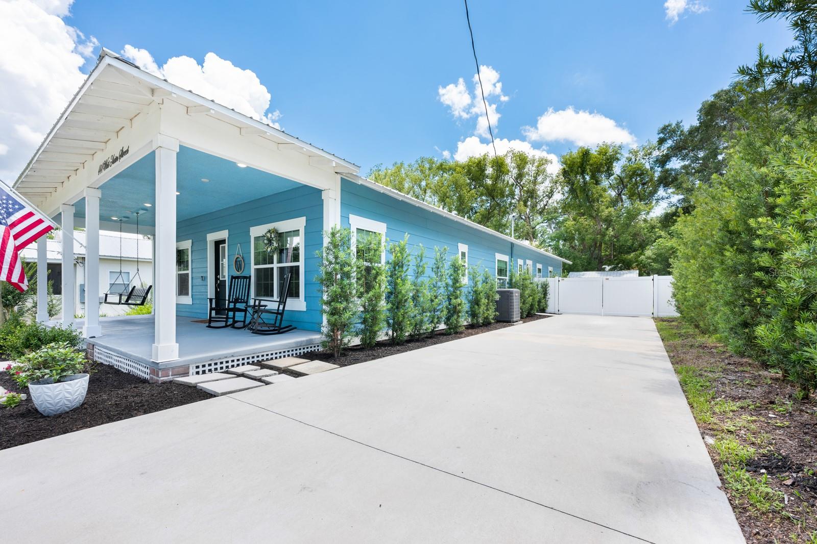 LAKE HELEN - Residential