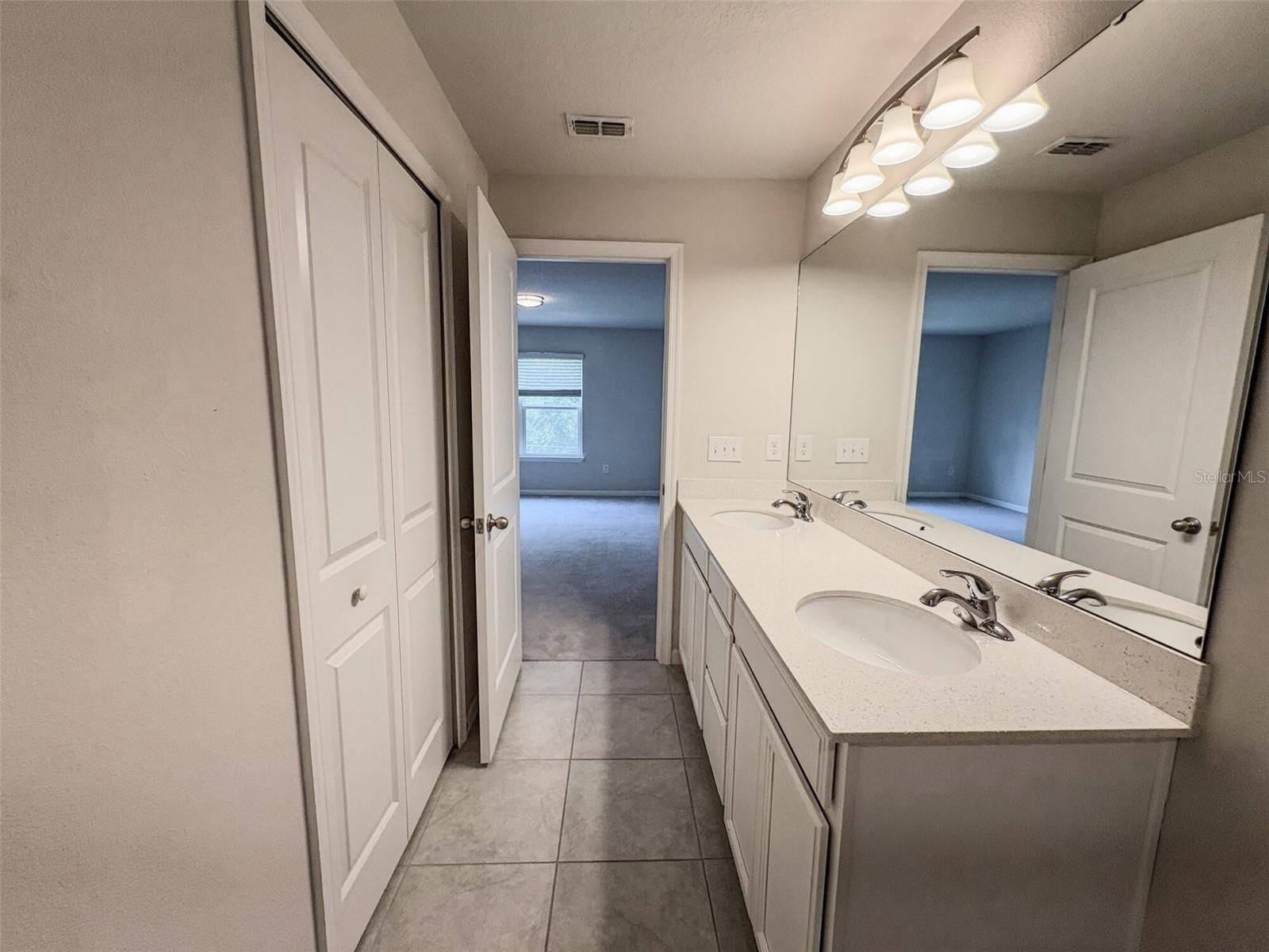 TIMBERS/WILLIAMS LNDG TWNHMS - Residential Lease