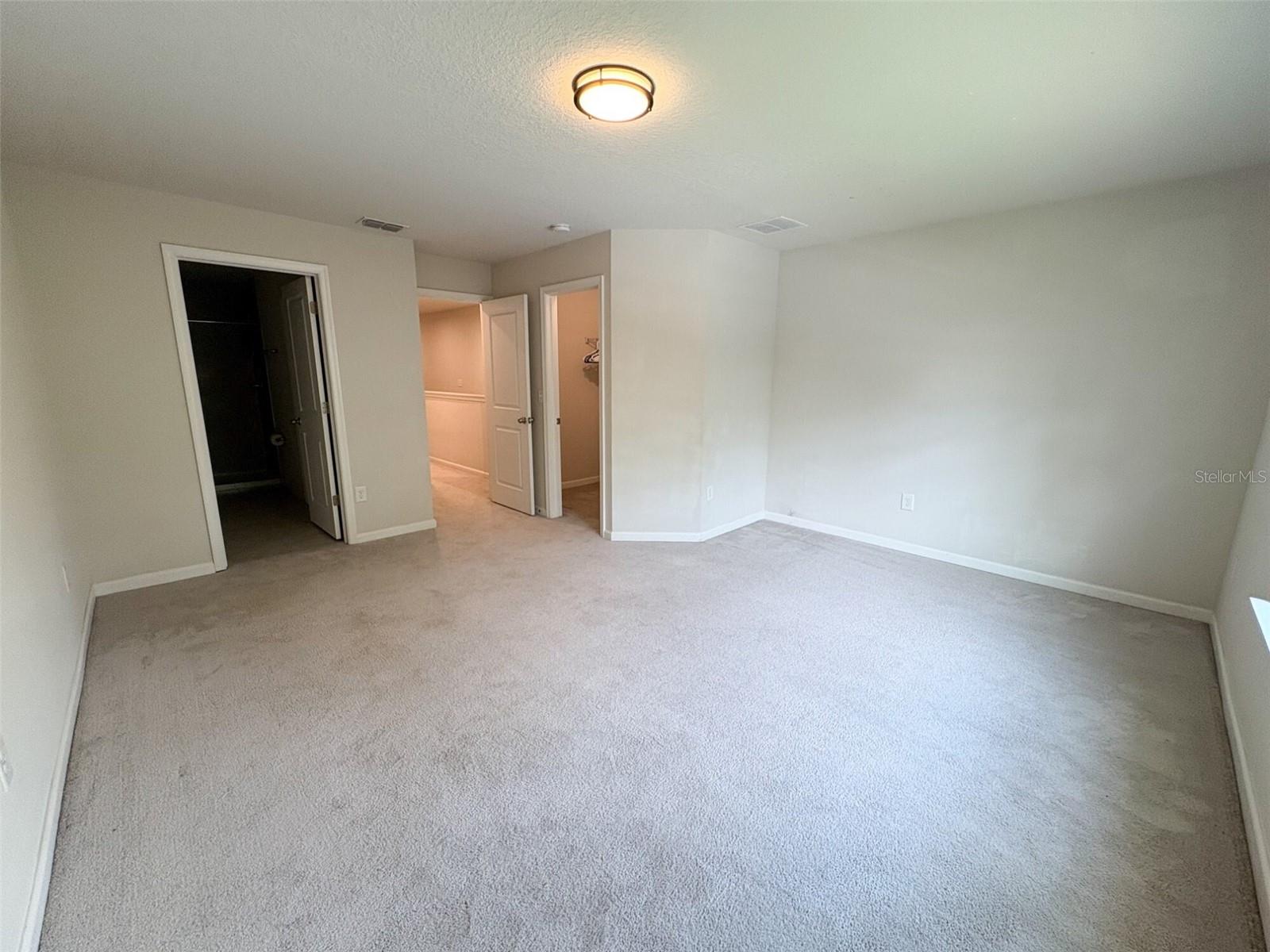 TIMBERS/WILLIAMS LNDG TWNHMS - Residential Lease