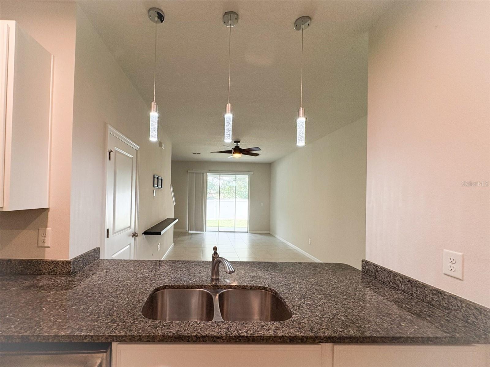 TIMBERS/WILLIAMS LNDG TWNHMS - Residential Lease