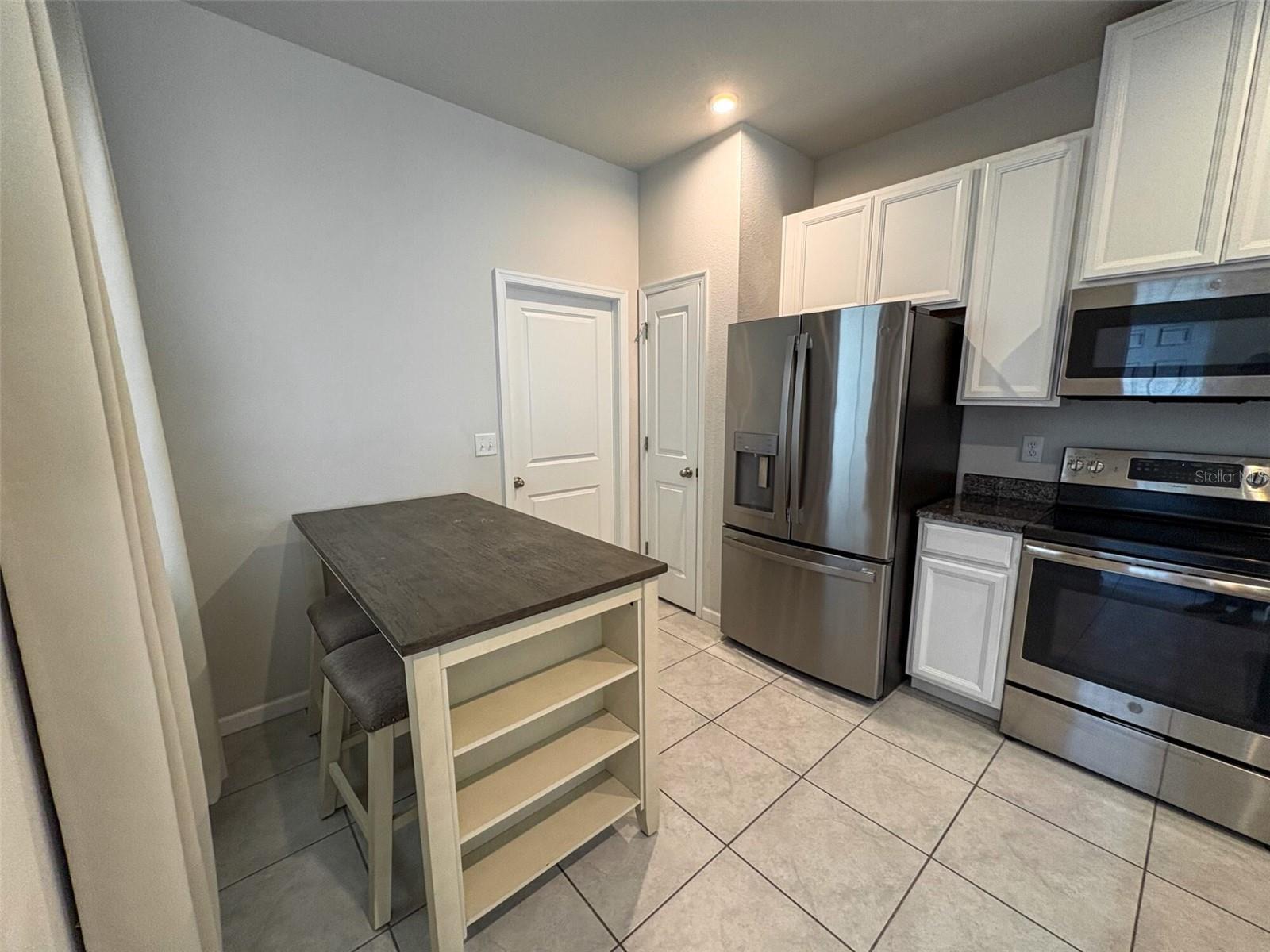 TIMBERS/WILLIAMS LNDG TWNHMS - Residential Lease