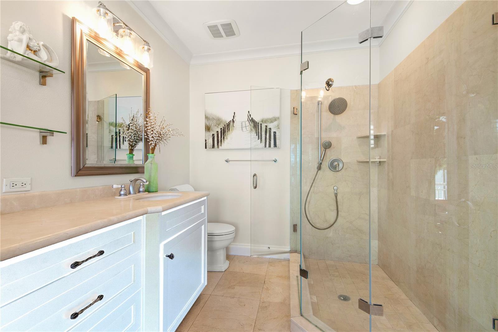 BOCA CIEGA ISLE - Residential