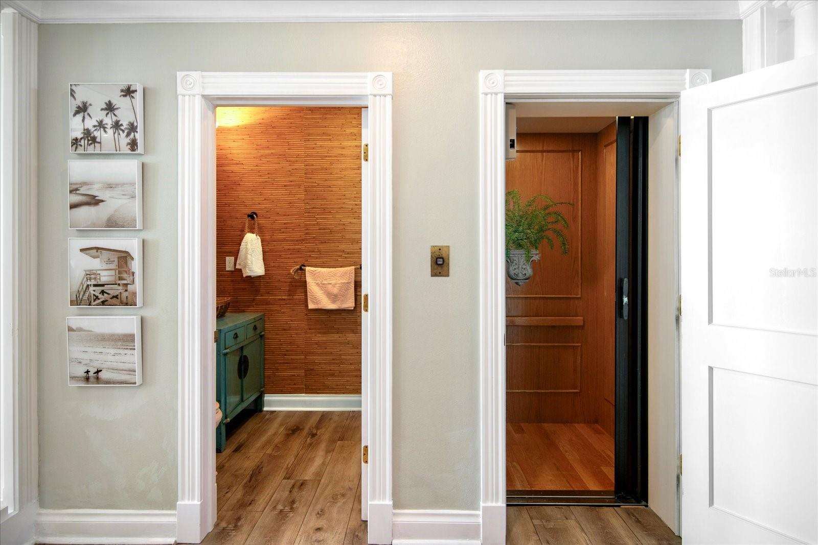 BOCA CIEGA ISLE - Residential