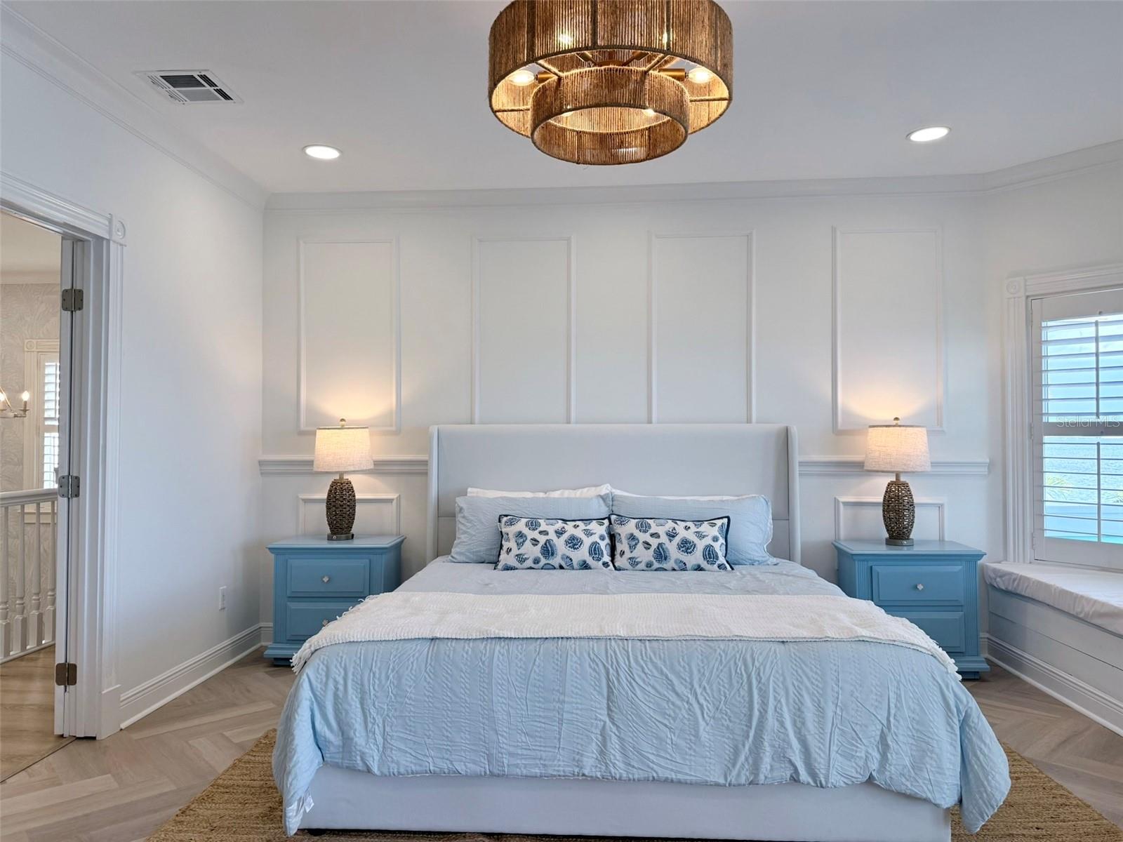 BOCA CIEGA ISLE - Residential