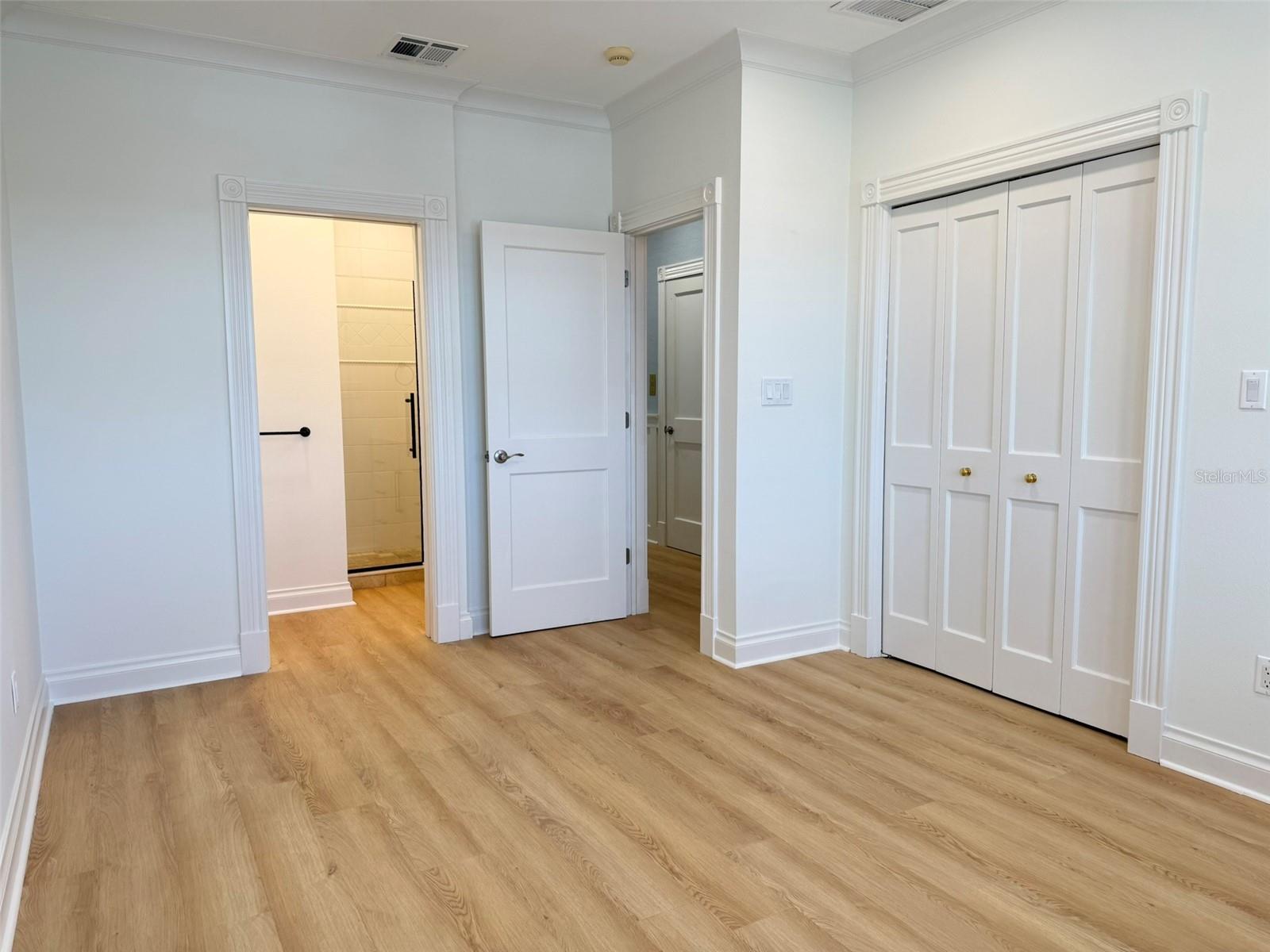 BOCA CIEGA ISLE - Residential