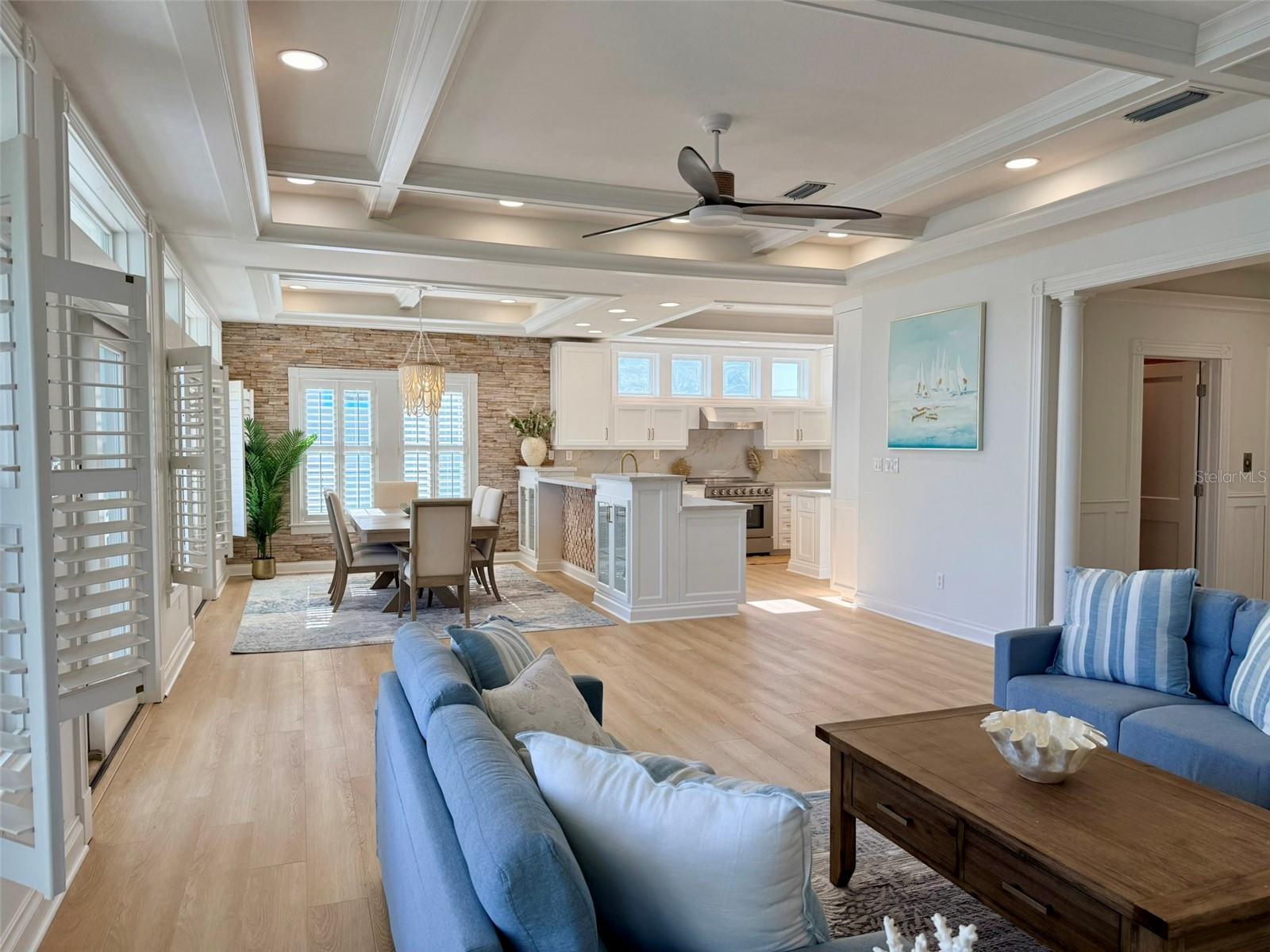 BOCA CIEGA ISLE - Residential