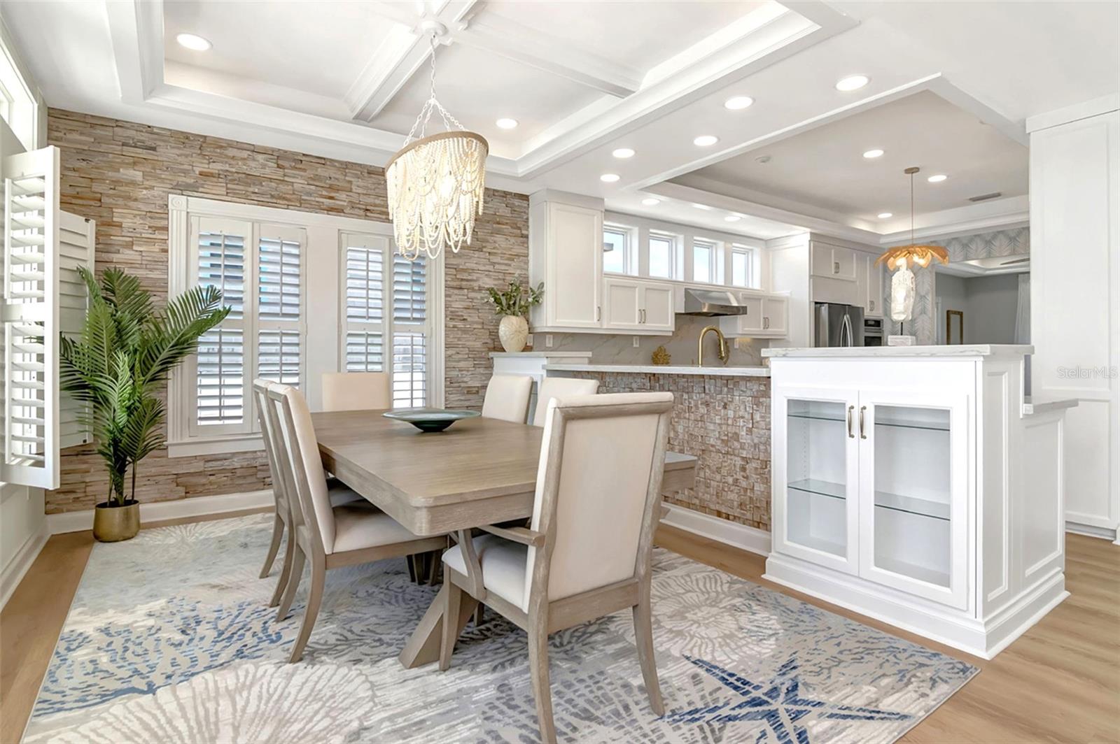 BOCA CIEGA ISLE - Residential